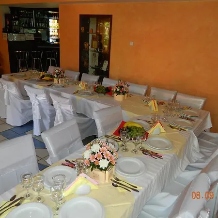 Tom Cris Guest house